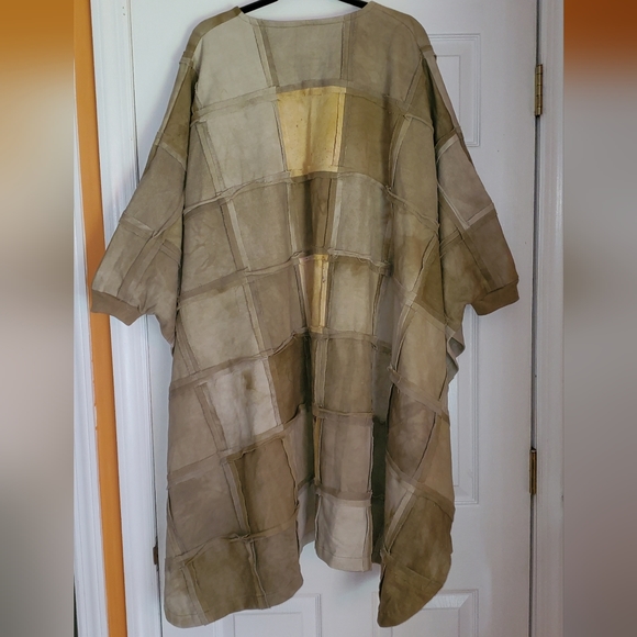 Free People x Maria Bouvier Poppy Cape - Picture 6 of 9